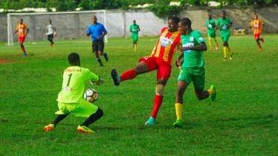 Cornwall College vs Green Pond High first round action