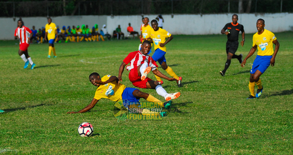 Herbert Morrison vs Cedric Titus game action