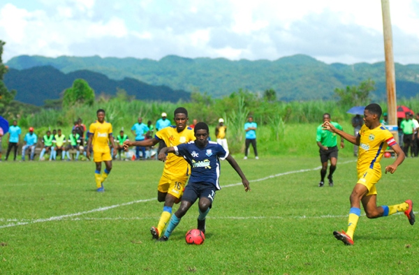 Manning High vs Clarendon College in the 2019 ISSA Schoolboy Football Tournament